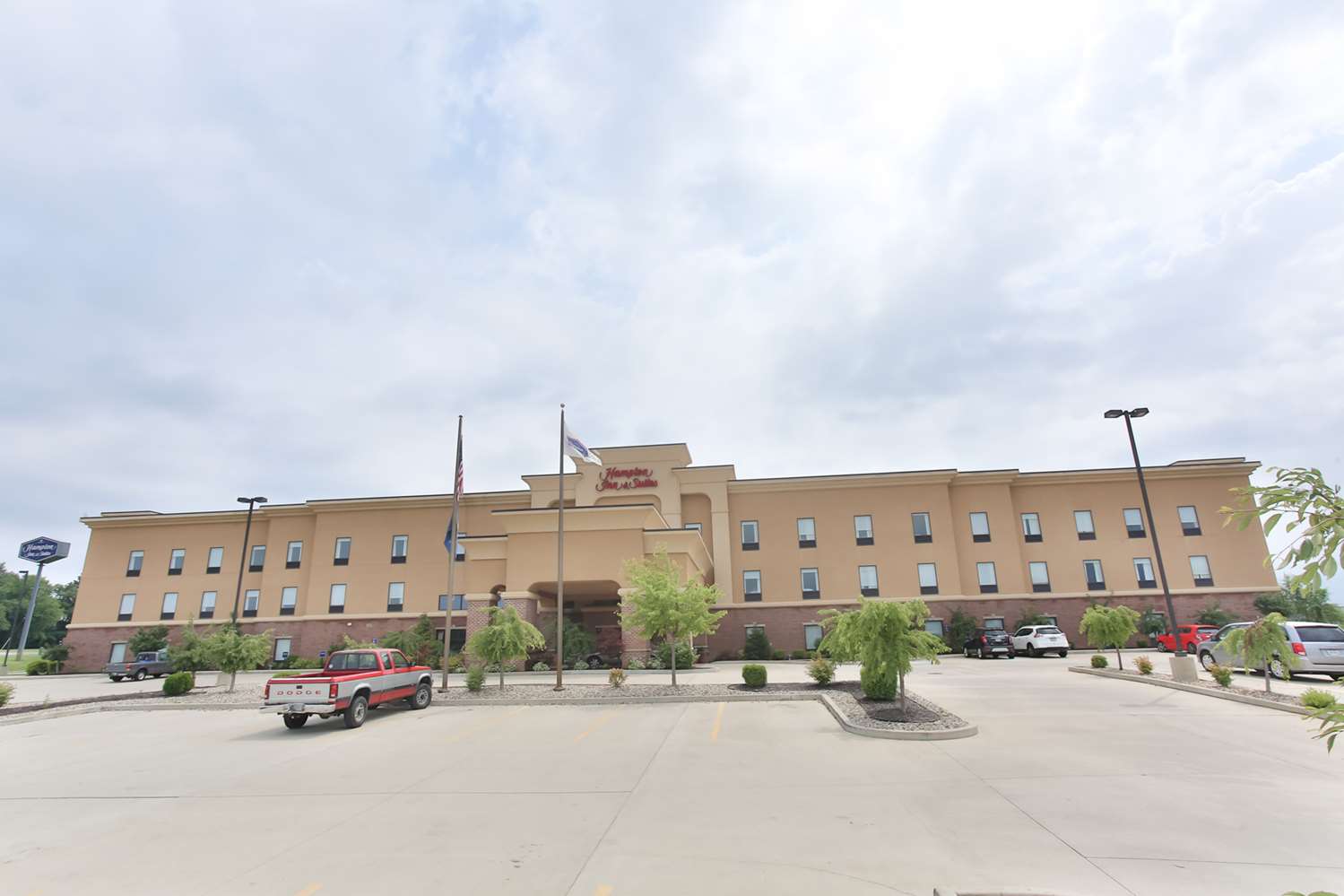 hampton inn and suites middlebury