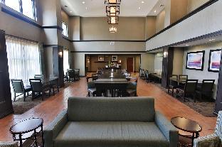 hampton inn and suites middlebury