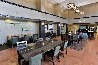 hampton inn and suites middlebury