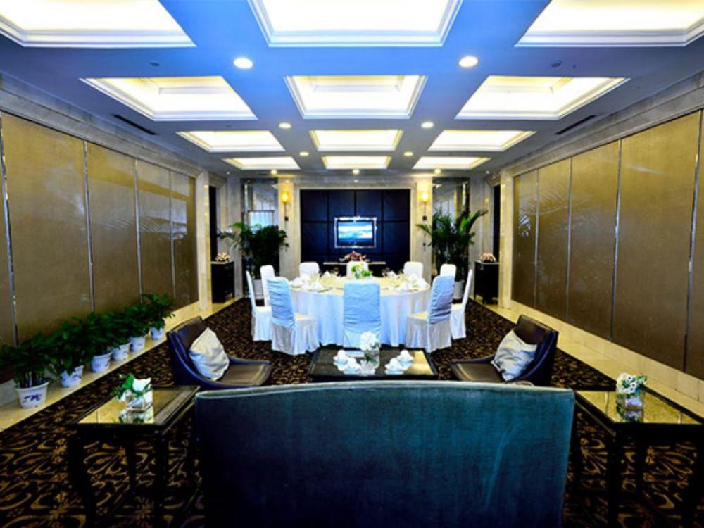 garden international hotel