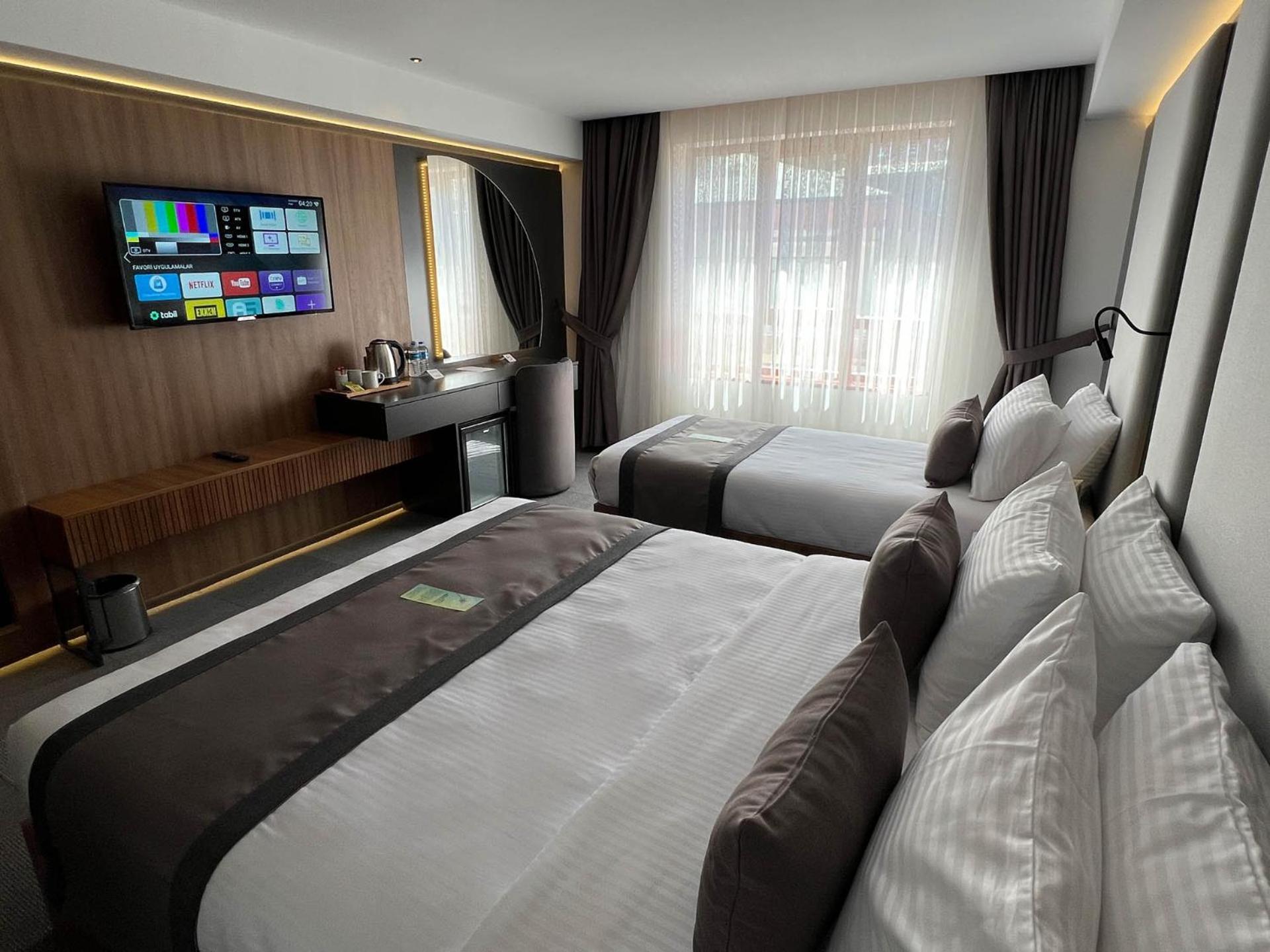 sera lake center hotel