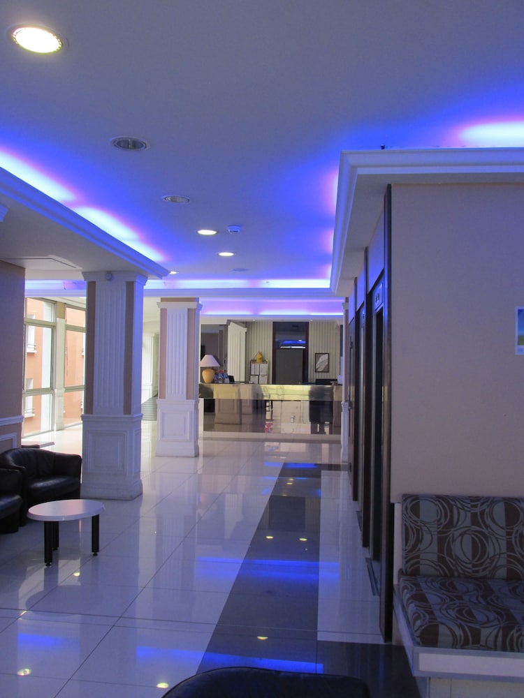 Hotel Estival Arriel,Lourdes>>Aspin-En-Lavedan,3 star