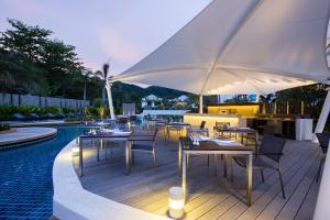 holiday inn resort phuket karon beach by ihg