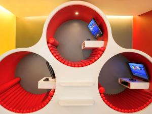 holiday inn resort phuket karon beach by ihg