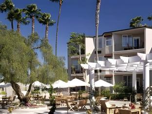 the belamar hotel manhattan beach tapestry by hilton