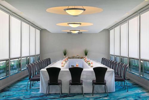 the belamar hotel manhattan beach tapestry by hilton