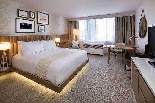 the belamar hotel manhattan beach tapestry by hilton