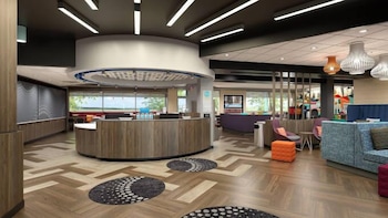 tru by hilton norco
