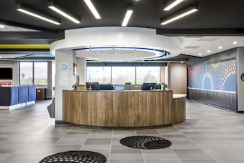 tru by hilton norco