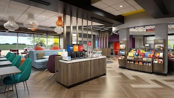 tru by hilton norco