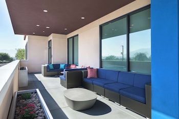 tru by hilton norco