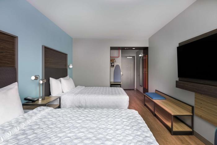 tru by hilton norco