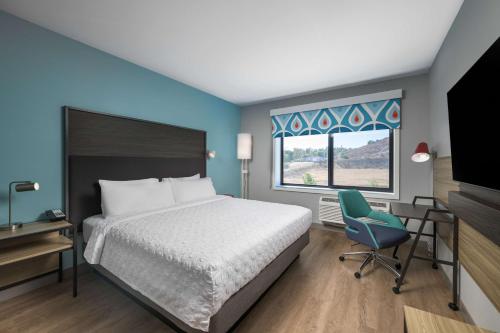 tru by hilton norco