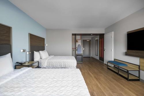 tru by hilton norco