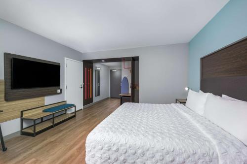 tru by hilton norco