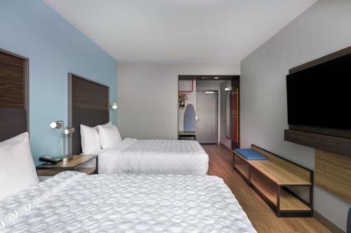 tru by hilton norco