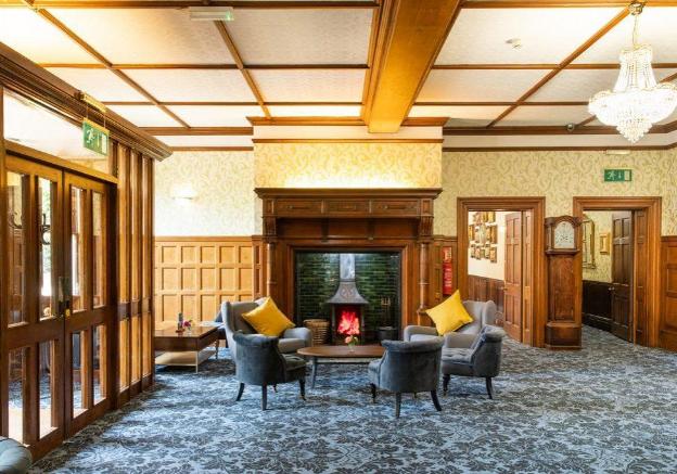 woodland manor hotel
