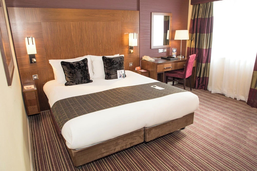 crowne plaza london gatwick airport an ihg hotel