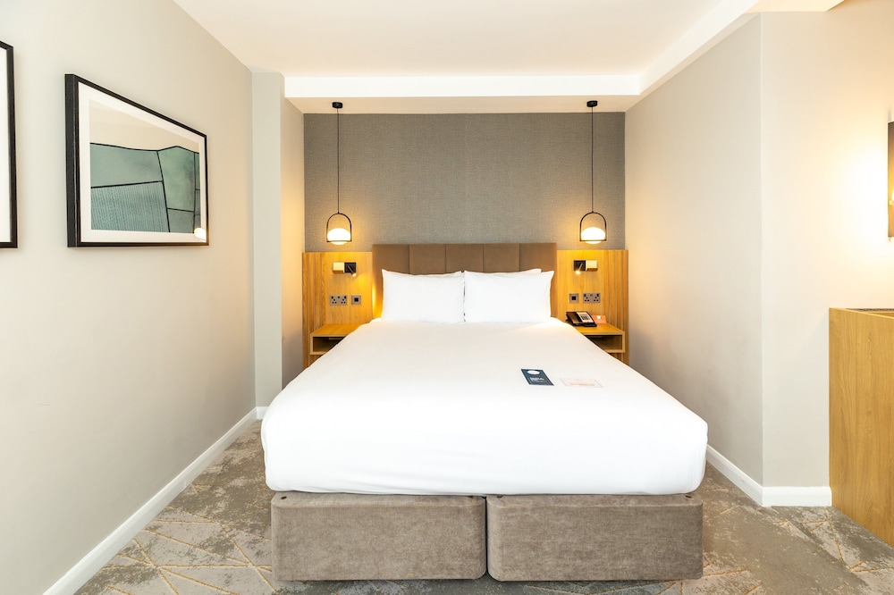 crowne plaza london gatwick airport an ihg hotel