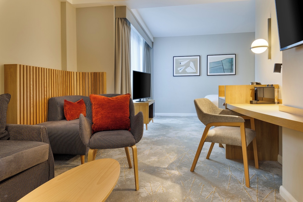 crowne plaza london gatwick airport an ihg hotel