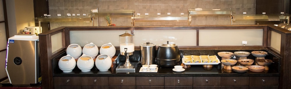 crowne plaza london gatwick airport an ihg hotel