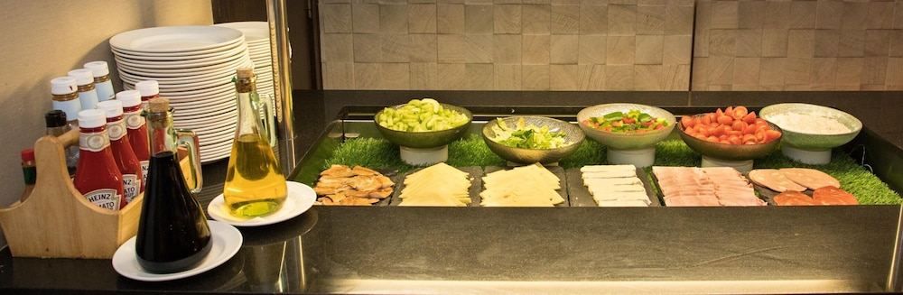 crowne plaza london gatwick airport an ihg hotel