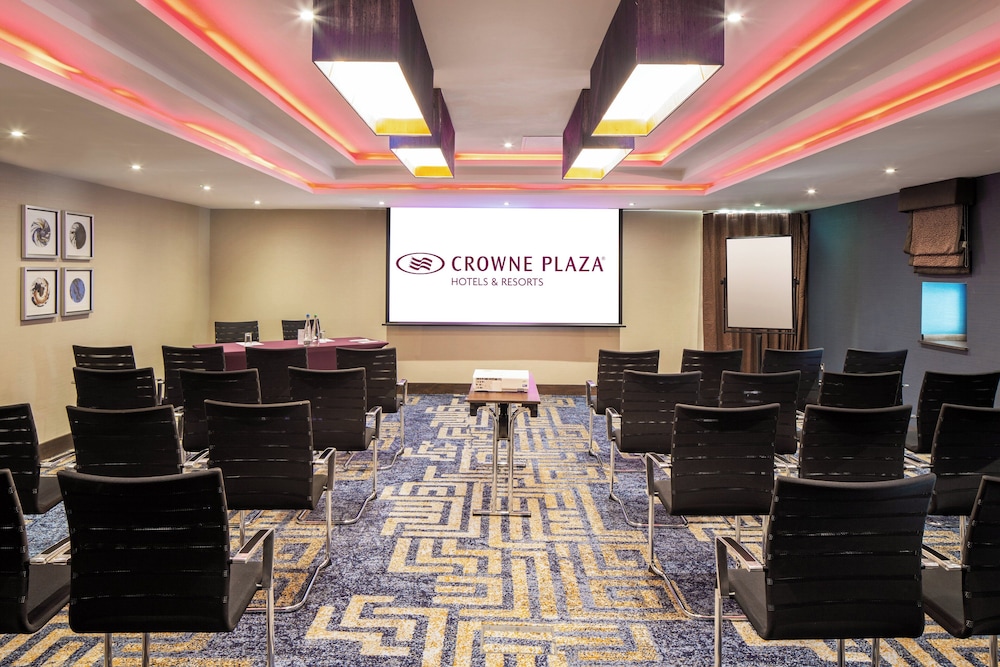 crowne plaza london gatwick airport an ihg hotel