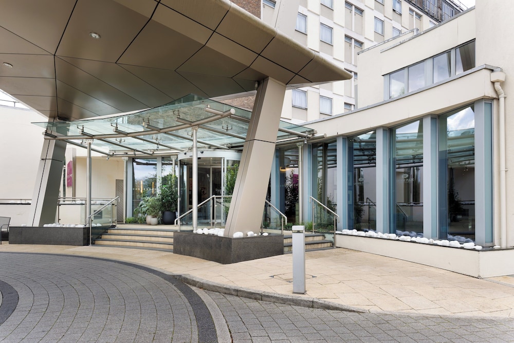 crowne plaza london gatwick airport an ihg hotel