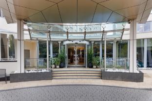 crowne plaza london gatwick airport an ihg hotel