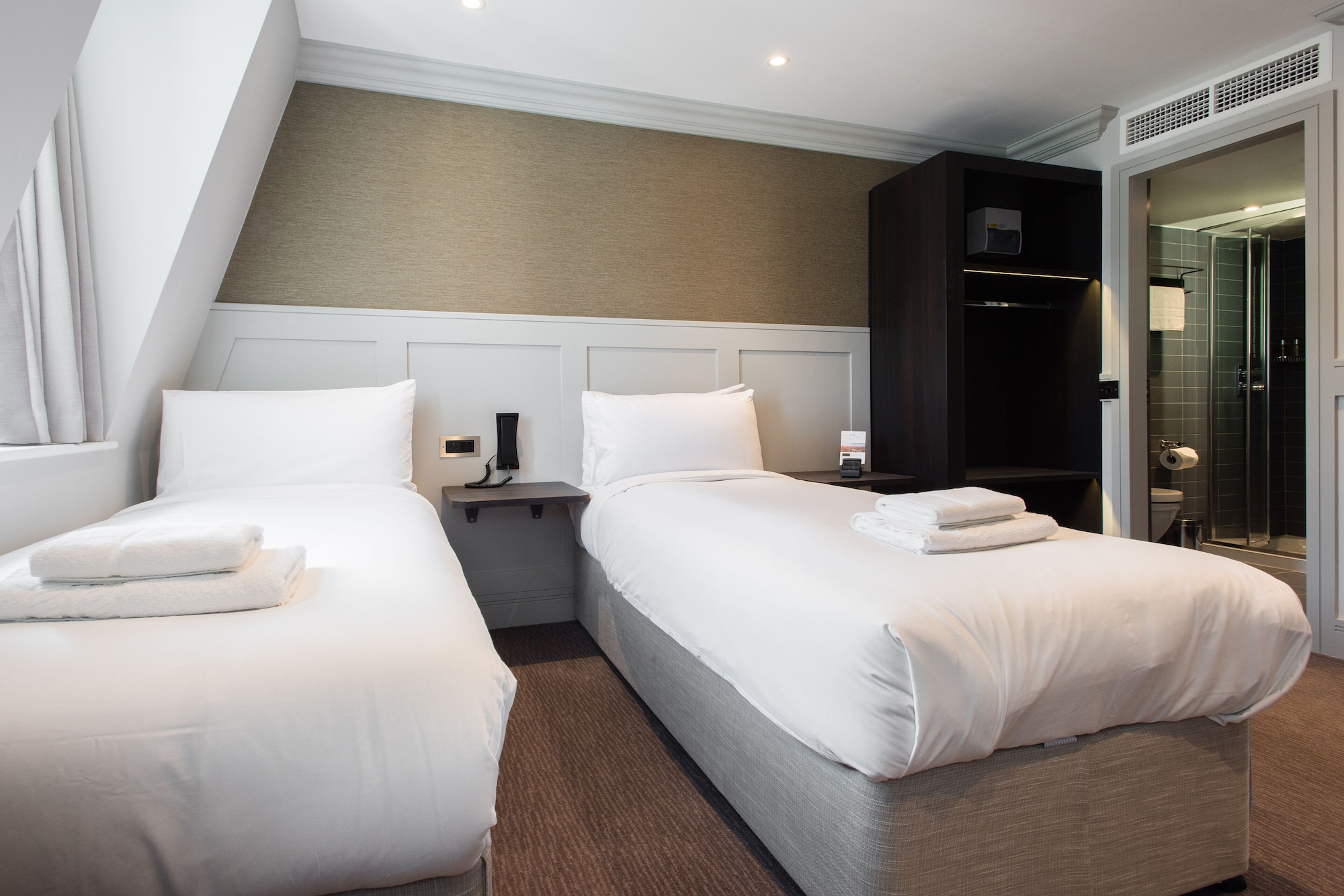 mowbray court hotel