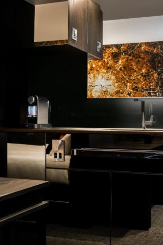 Heeton Concept Hotel - Luma Hammersmith,Hammersmith>>Battersea,3 star