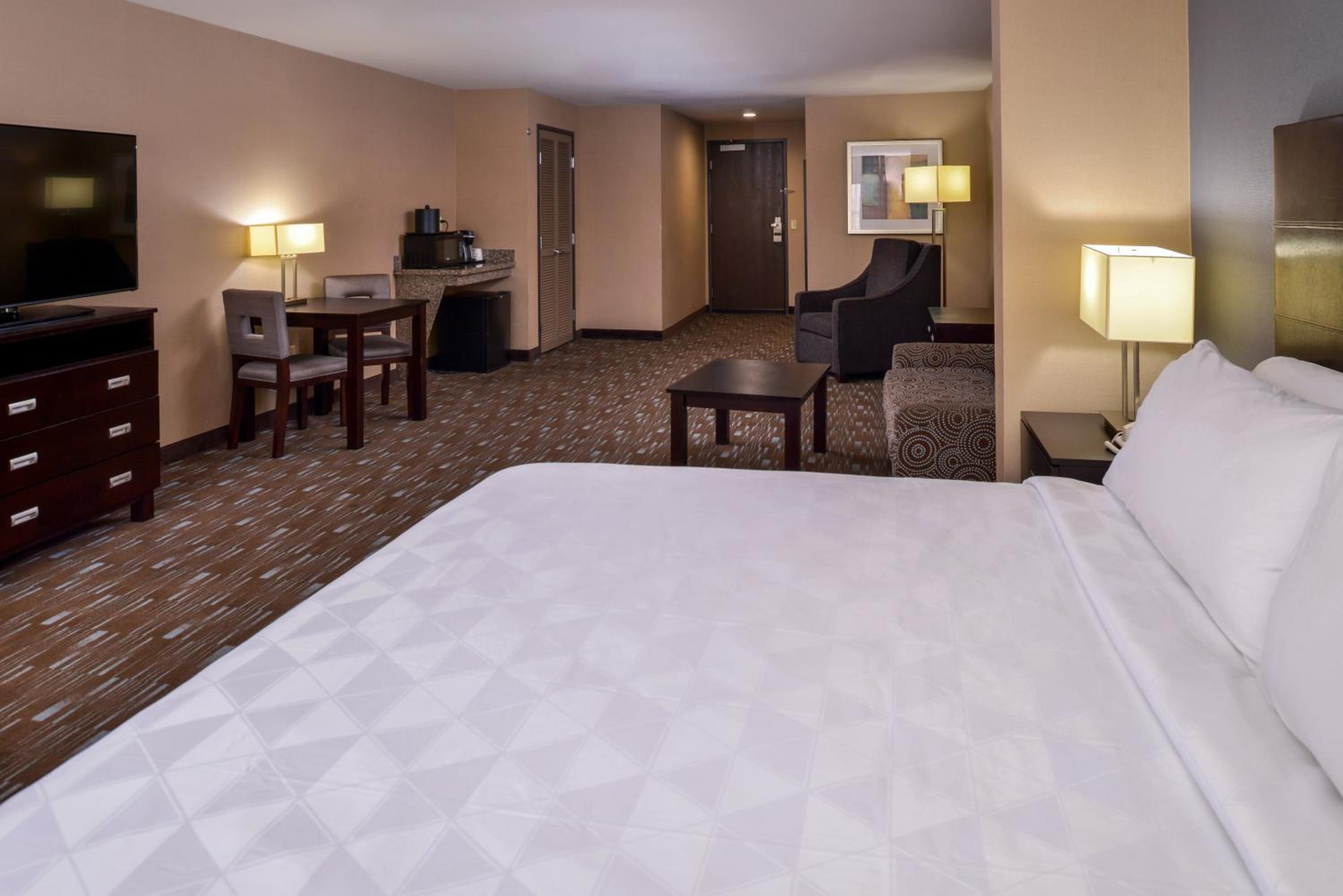 holiday inn ontario airport by ihg