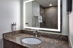 holiday inn ontario airport by ihg