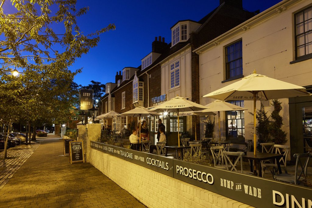 Cromwell Hotel Stevenage,In The Historical District,3 star