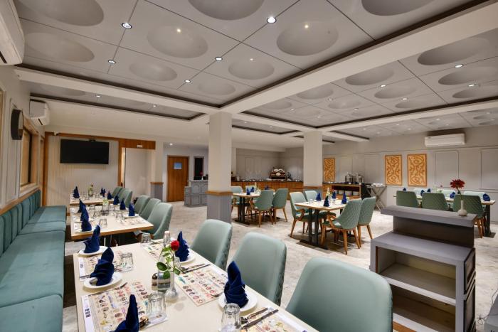 click hotel royal pearl galenda dahej