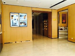 iu hotel shanghai dongchuan road metro station