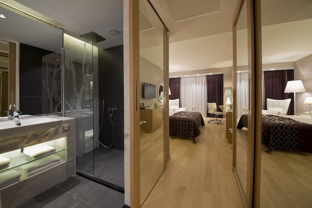akra v hotel