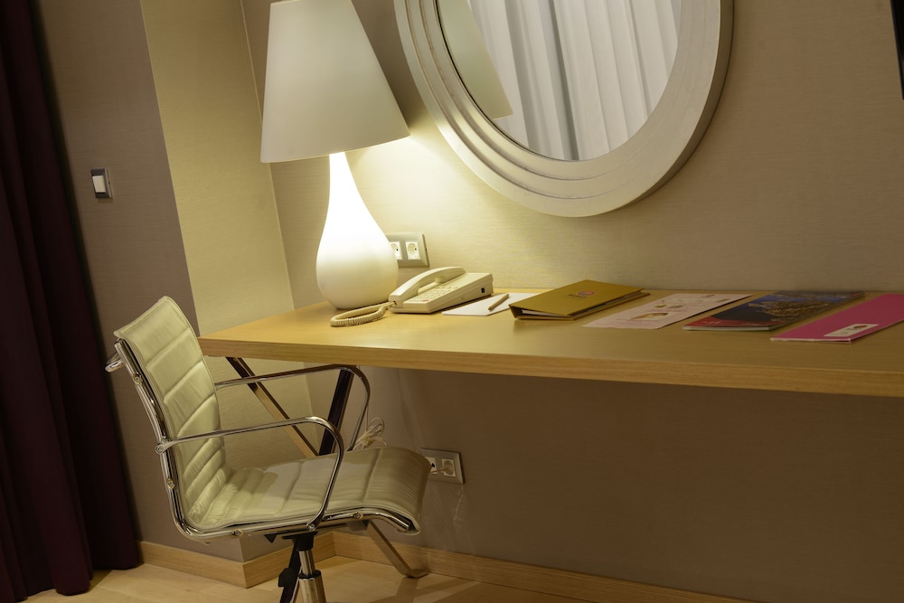 akra v hotel