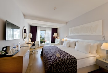 akra v hotel