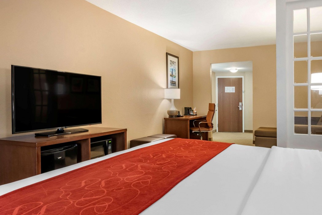 comfort suites orlando airport