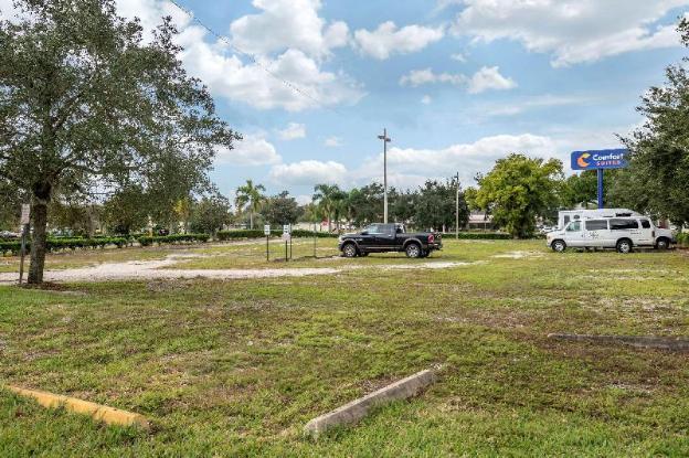 comfort suites orlando airport