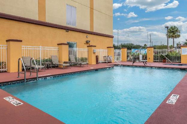 comfort suites orlando airport
