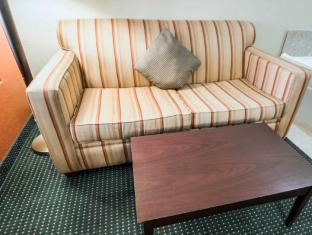 comfort suites orlando airport