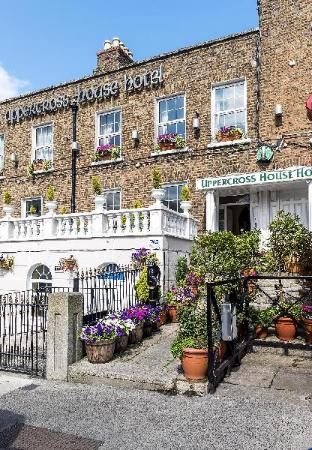 the uppercross house hotel