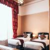 russell court hotel
