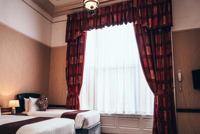 russell court hotel