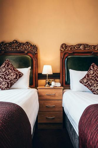 russell court hotel