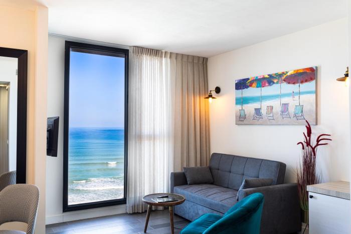 bat yam