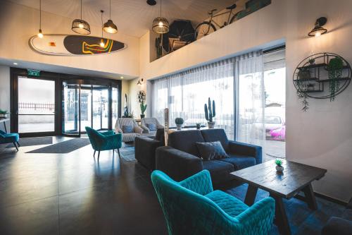 bat yam