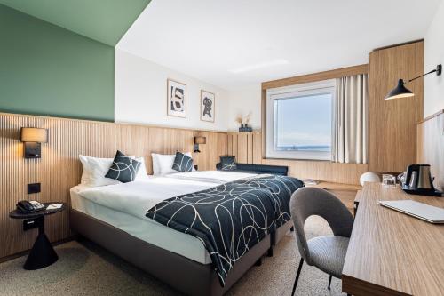 everness hotel and resort